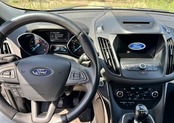 Ford Kuga cena 74800 przebieg: 90500, rok produkcji 2019 z Gdańsk małe 37